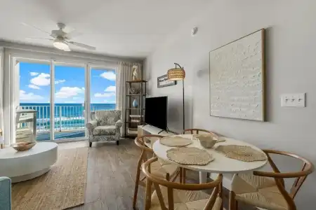 Majestic Sun Beach Resort by Panhandle Getaways - 37