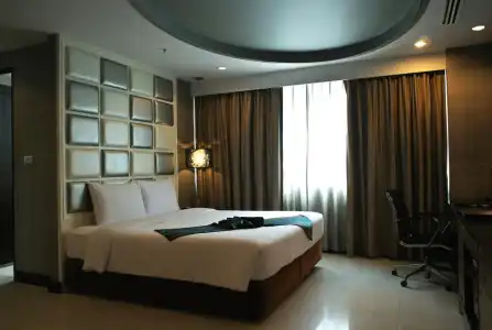 FuramaXclusive Asoke, - 13