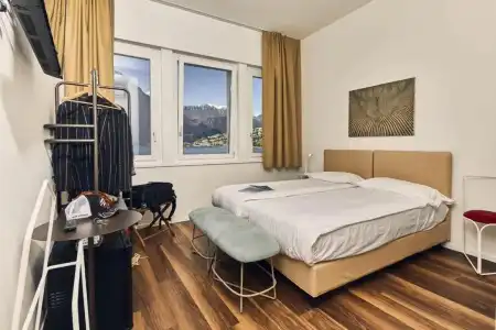 Paradiso - 19