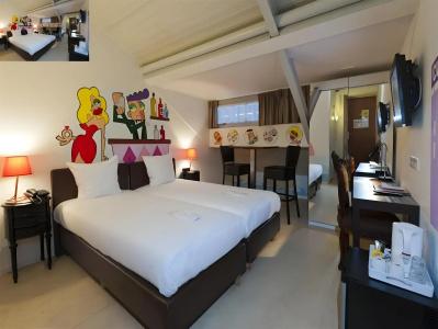 FLOATS by H2OTEL - 18