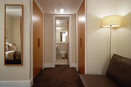 The Resident Kensington - 5