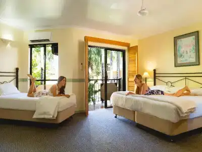 Palm Royale Cairns - 57