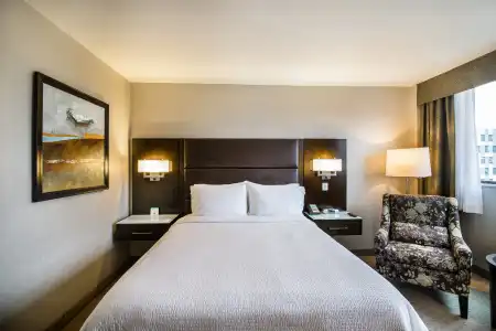 Holiday Inn Vancouver-Centre - 15