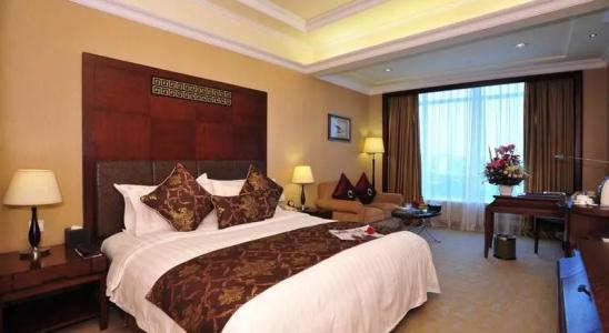 Royal Marina Plaza - 101