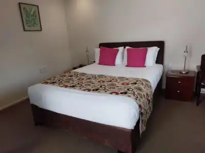 Eden Park Motel - 52