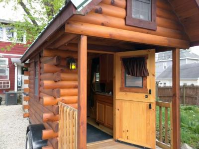 The Wayfaring Buckeye Hostel - 18