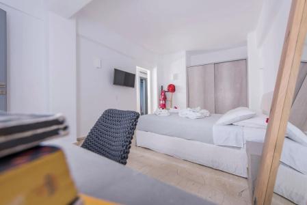 Blue Waves Suites & Apartments - 49