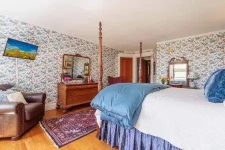 Wilburton Inn - 181