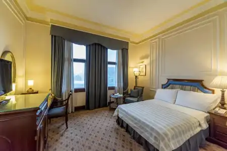 The Oberoi Grand Kolkata - 55