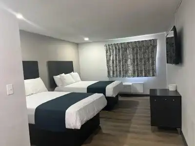 Motel 6 - Las Vegas, NV – Downtown Fremont St Experience - 32