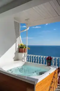 Eden Roc - 333