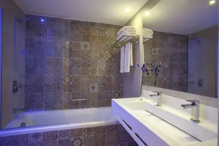 Atlantica Aeneas Resort - 9