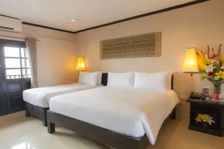 Essential Pattaya - 6
