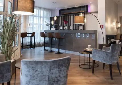 Paragon Apartments - 17