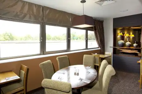 Premier Inn London Hanger Lane - 26