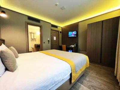 Seraglio & Suites - 62