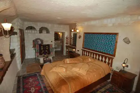 Melis Cave - 1