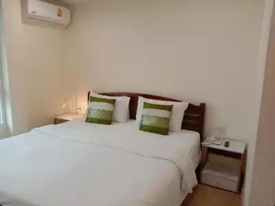 V Check Inn Sukhumvit 22 - 95