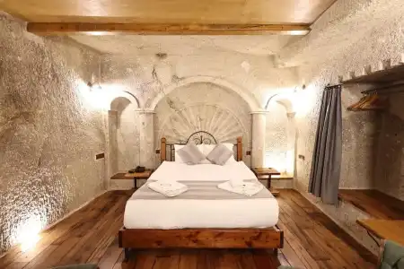 Sarnich Cave Suites - 79