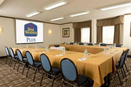 Best Western Laval-Montreal - 17