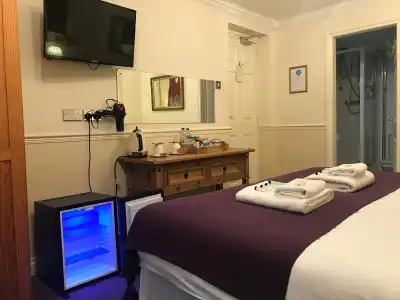 Chester House Guest House - 2