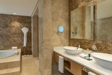 Four Points by Sheraton Production City, Dubai - 55