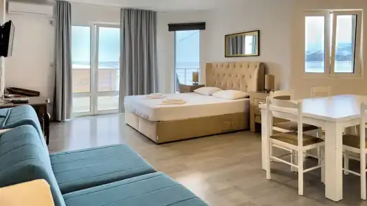 Open Sea Luxury Apartments - 57