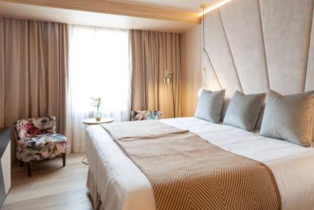 Nivia Born Boutique - 2