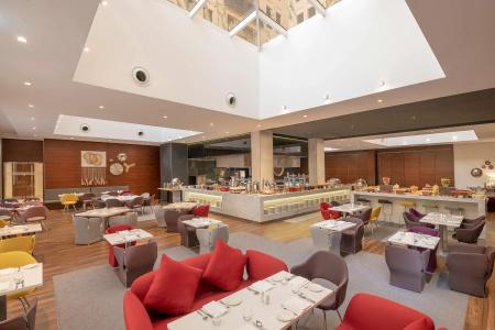 Hyatt Place Wasl District - 22