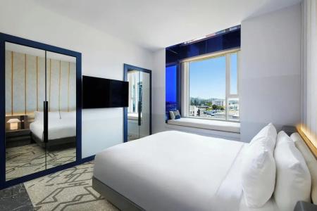 W Hollywood - 103