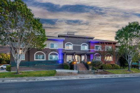 Holiday Inn Express & Suites Mountain View Silicon Valley by IHG - 46