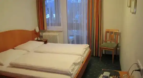 Einhorn - 3