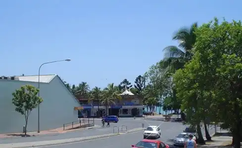 Airlie Beach Apartments - 31