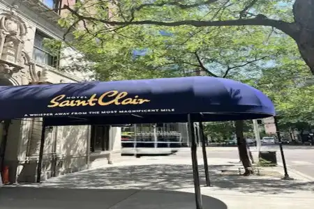 Saint Clair- Magnificent Mile - 0