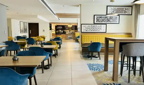Hampton by Hilton Dubai Al Barsha - 32