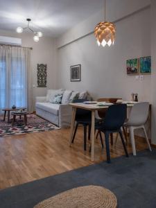 Absolute Athens II - 121