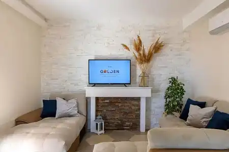 Golden Apartments - 27