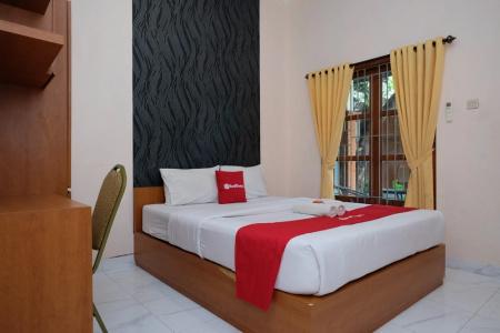 Omah Tentrem Syariah Guest House - 15