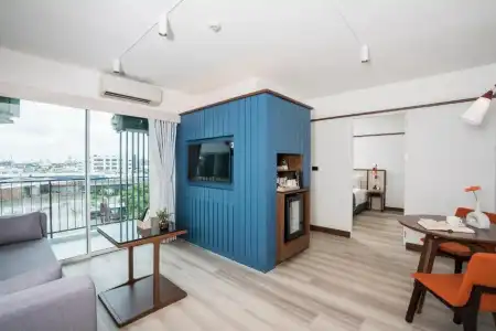 Amber Sukhumvit 85 - 101