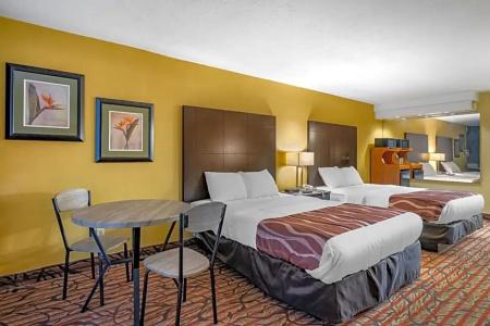 Rodeway Inn Central Clearwater Beach - 65