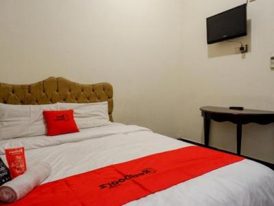 RedDoorz at Golden Inn Tugu Yogyakarta - 37