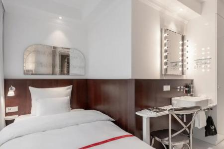 Ruby Coco Dusseldorf - 30