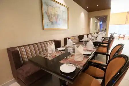 City Seasons Suites - 34