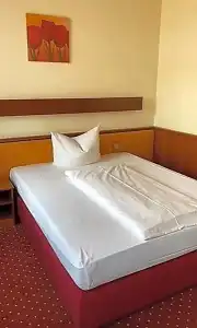 Bayerischer Hof - 49