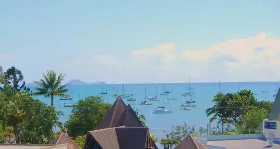 Airlie Beach Apartments - 13