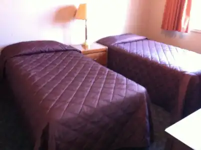Bowmont Motel - 3