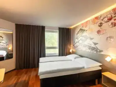B&B Düsseldorf-Hbf - 24