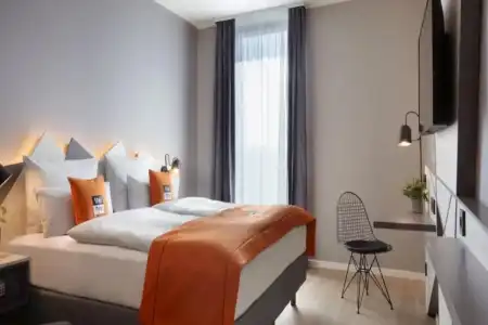 Holiday Inn - the niu, Hub Dusseldorf Messe by IHG - 35