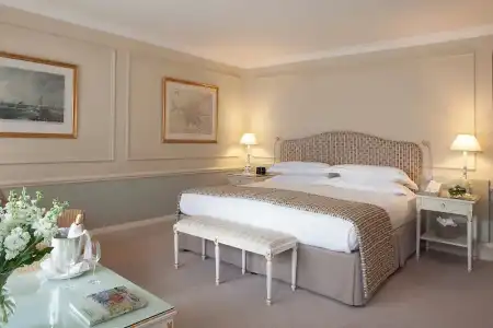 The Merrion - 75