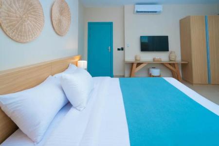 Redcon Suites - 181